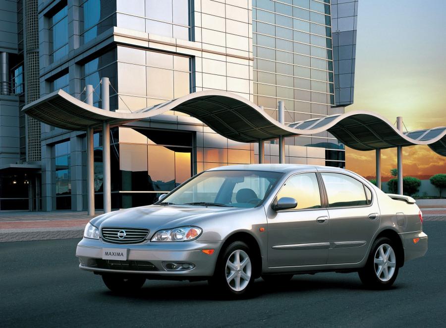  Nissan Maxima 2000 года  (фото 7 из 7)